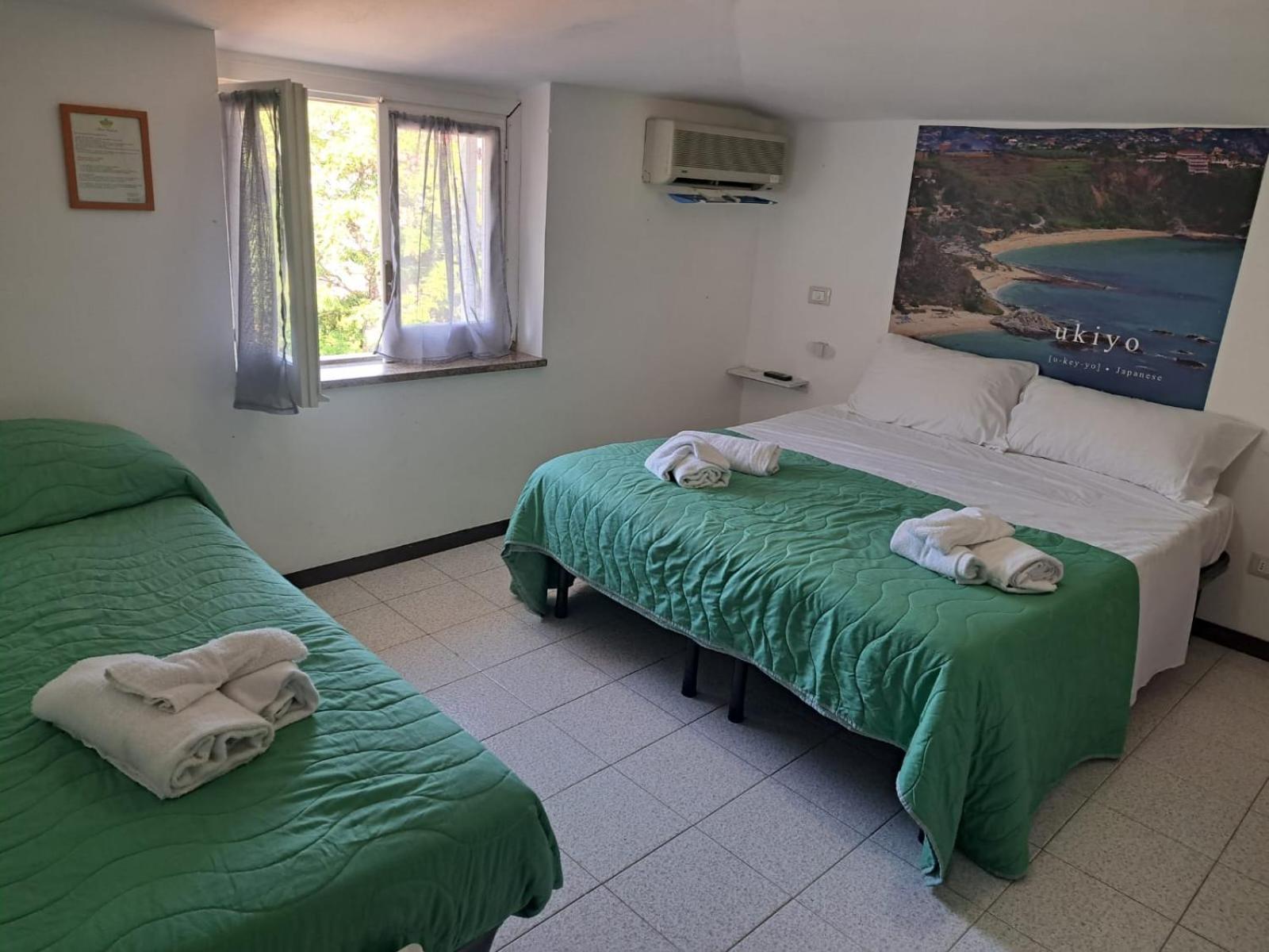 B&B Decarlo Property Tropea Buitenkant foto