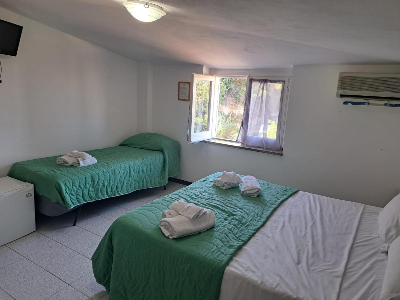 B&B Decarlo Property Tropea Buitenkant foto