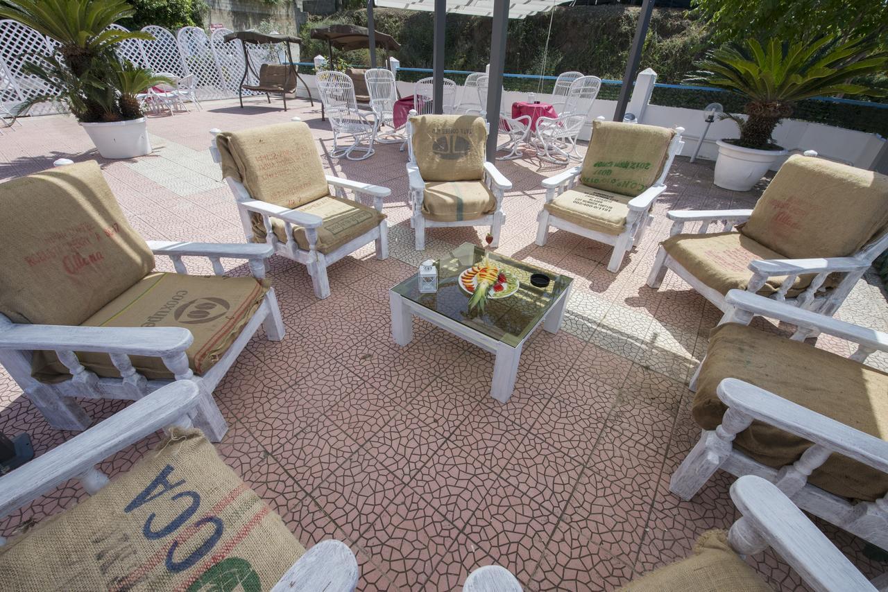 B&B Decarlo Property Tropea Buitenkant foto